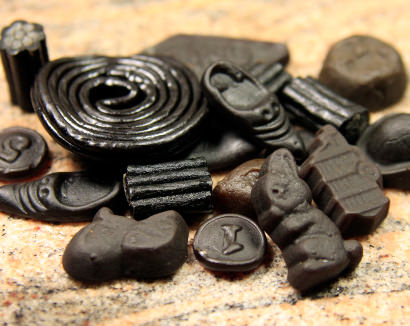 Schwarze Lakritzmischung